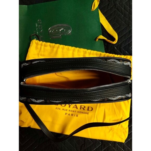 Goyard Cap Vert PM Crossbody Bag – Black Goyardine Canvas with Leather Trim - Picture 6 of 8